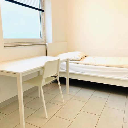 لانغن Gemutliches Zimmer 20 Min Vom Frankfurt Hbf 3 المظهر الخارجي الصورة